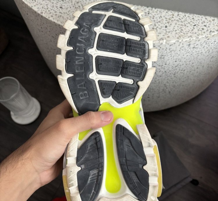 New Balenciaga Track Sneaker Worn Out White Fluo Yellow