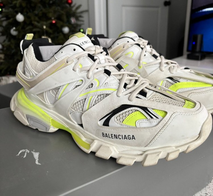 New Balenciaga Track Sneaker Worn Out White Fluo Yellow