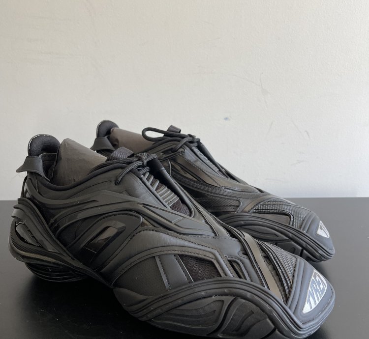 New In Box Tyrex Sneakers 43 Us 10