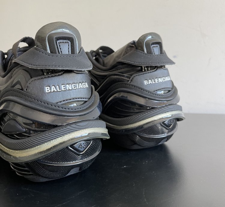 New In Box Tyrex Sneakers 43 Us 10