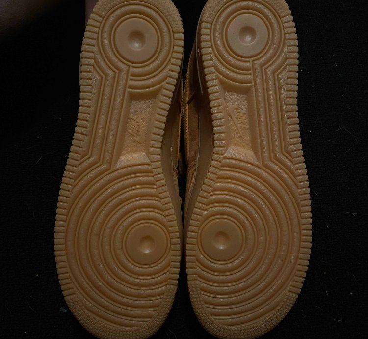 Air Force 1 Low Premium Monarch Gum