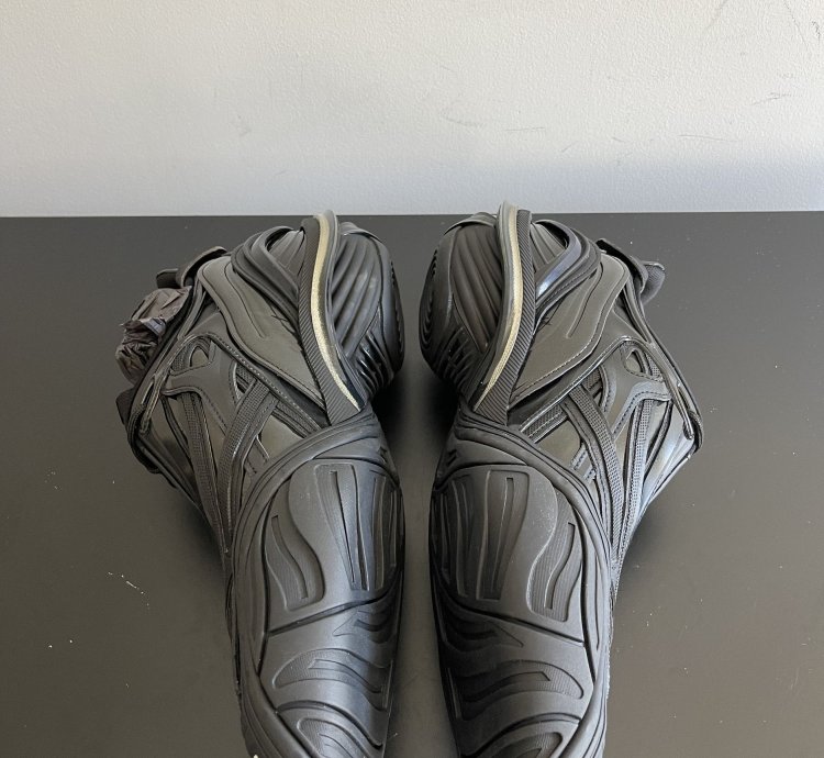 New In Box Tyrex Sneakers 44 Us 11