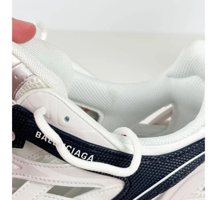 O1mt1gz0924 Track 2 Tricolor Rubb Mesh In Multicolor