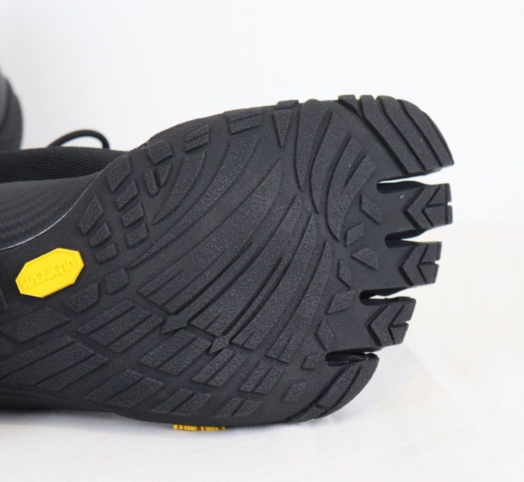 O1rshd1 Toe Low Top Knit Lf Monocolor Sneaker Shoe In Black