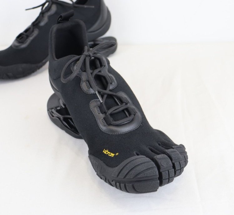 O1rshd1 Toe Low Top Knit Lf Monocolor Sneaker Shoe In Black