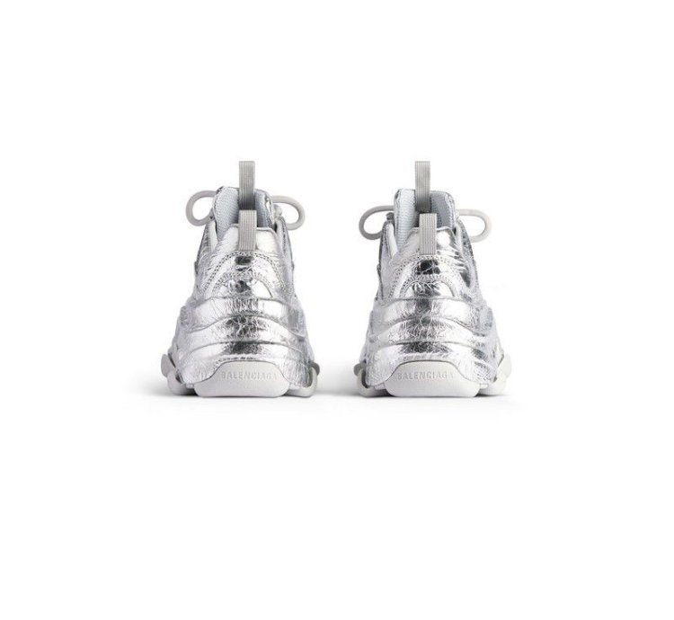 O1w1db10425 Triple Sneakers In Silver