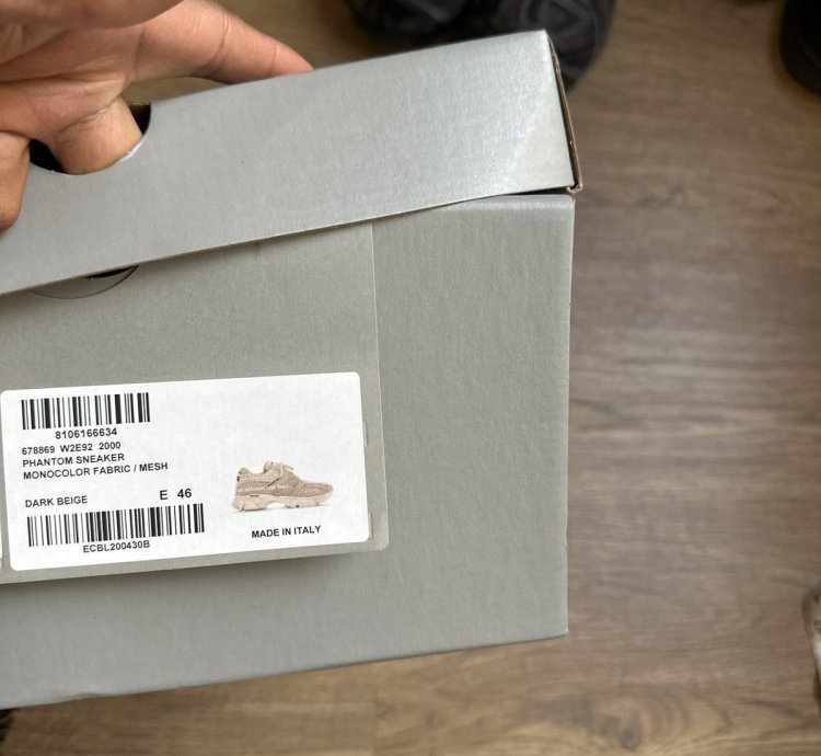 Phantom Runner Trainer Sneaker