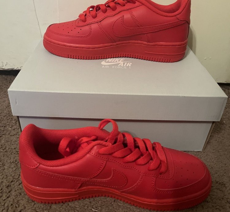 Air Force 1 Lv8 University Red