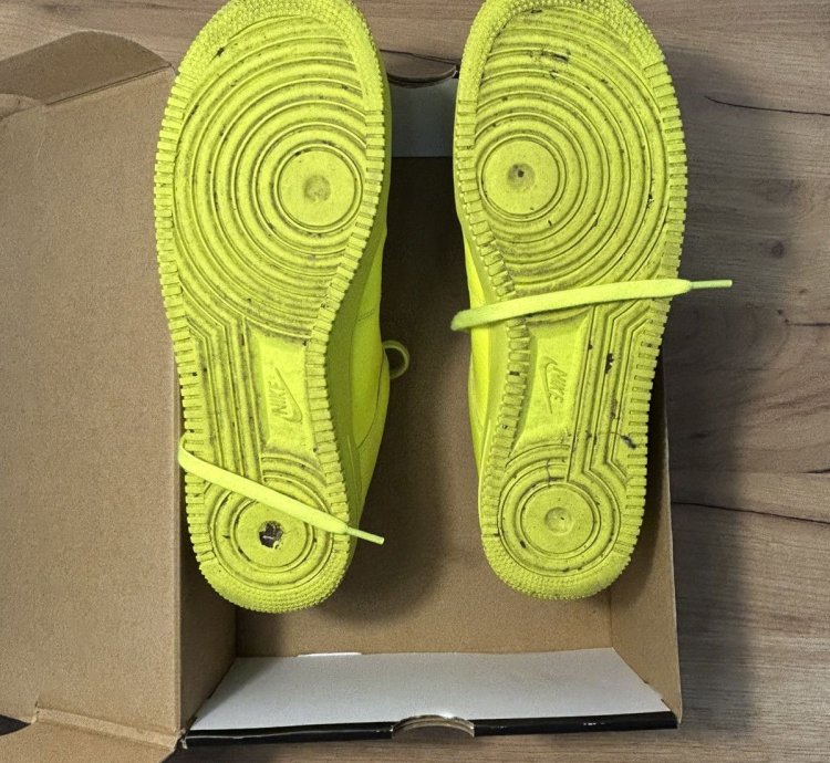 Air Force 1 Lv8 Utility Volt