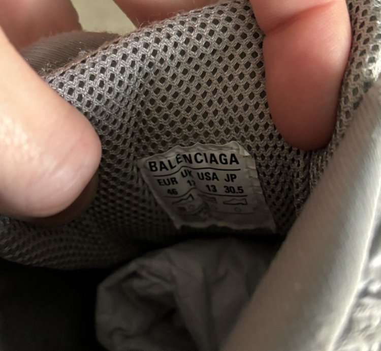Super Rare - Defender Sneakers 46