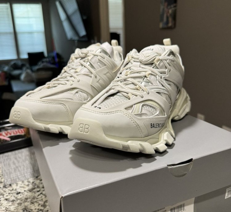 Track Sneaker