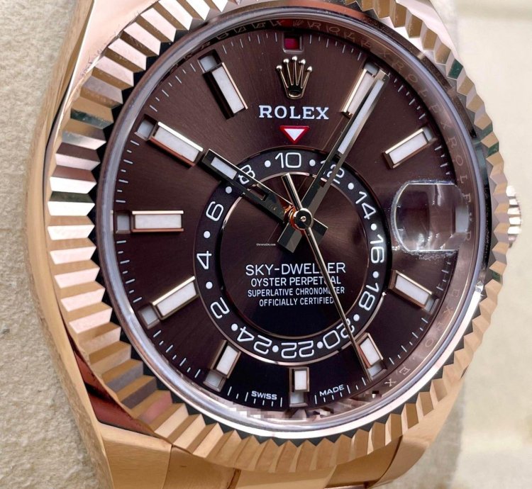 Rolex Sky-dweller 326935 Rose Gold Chocolate Dial Unworn 2023
