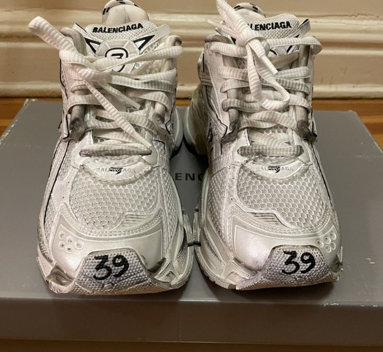 White Balenciaga Runners