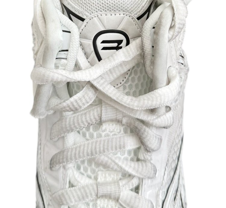 White High Top Mid Runner