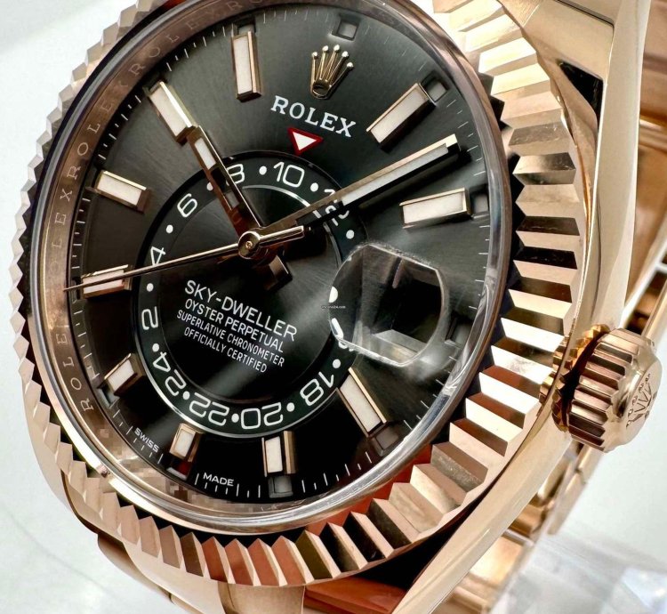 Rolex Sky-dweller 326935 Rose Gold Rhodium Dial Unworn 2023