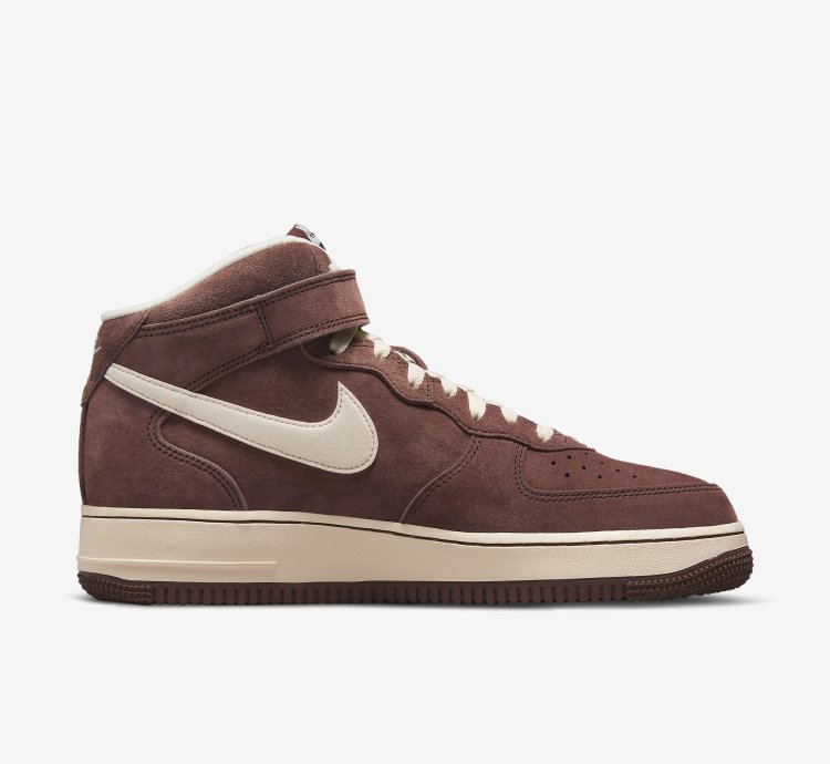Air Force 1 Mid 07 Qs Chocolate Cream Dm0107-200