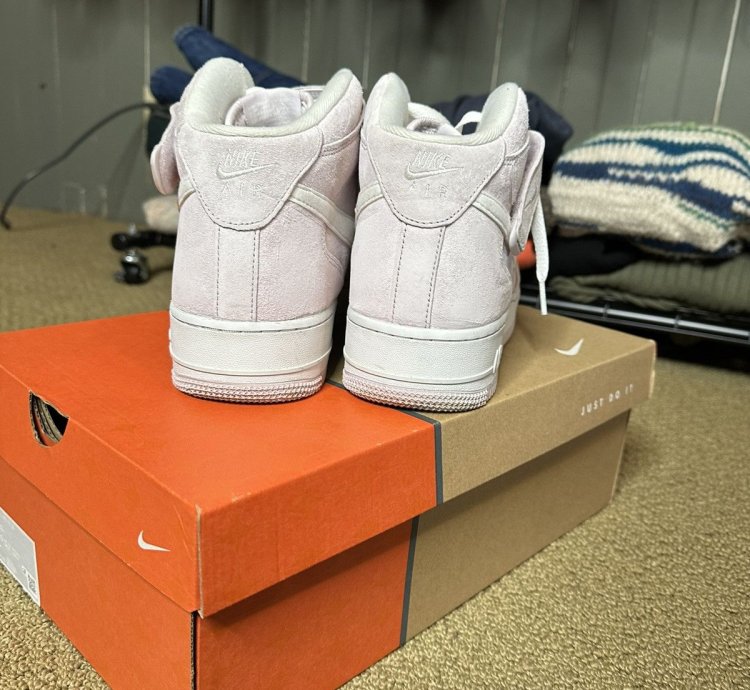 Air Force 1 Mid 07 Qs Venice Summit White