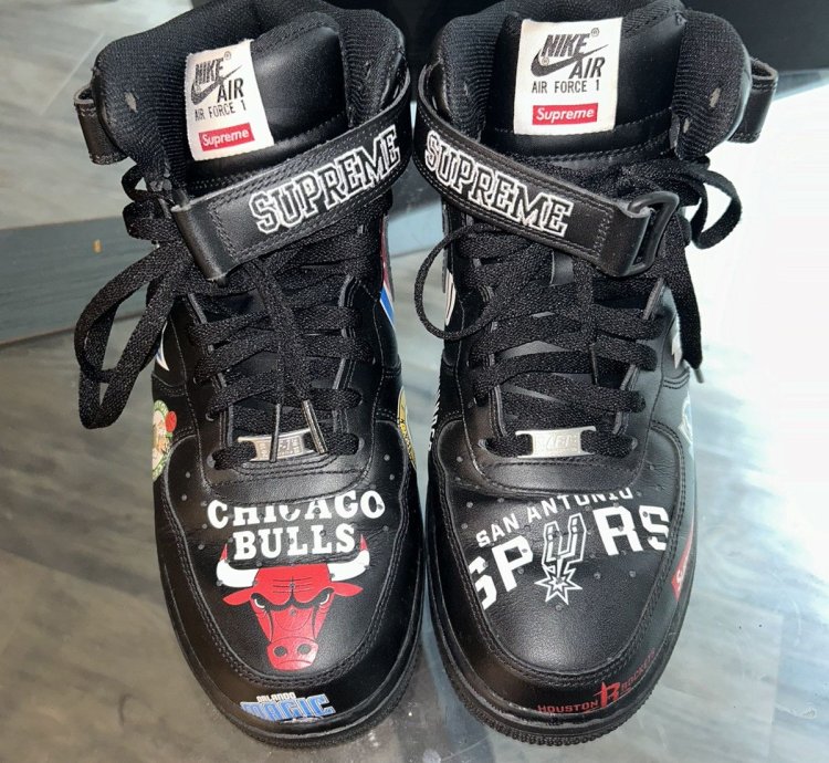 Air Force 1 Mid 07 Supreme