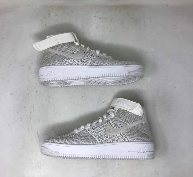 Air Force 1 Mid Flyknit Sail