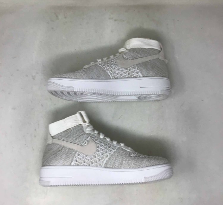 Air Force 1 Mid Flyknit Sail