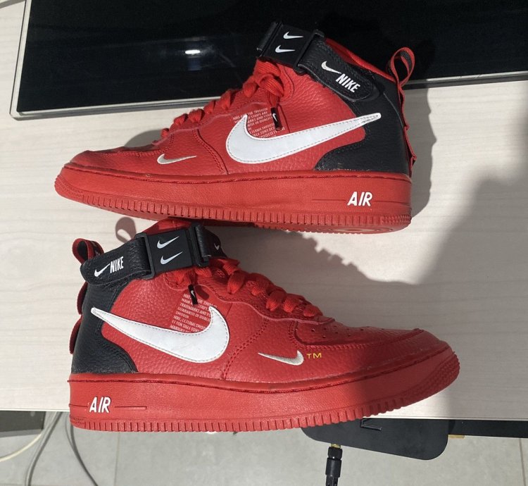 Air Force 1 Mid Lv 8 Utility