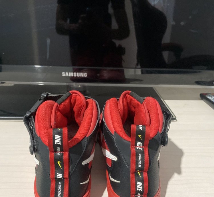 Air Force 1 Mid Lv 8 Utility