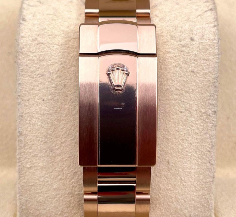 Rolex Sky-dweller 326935 Rose Gold White Dial Unworn 2023