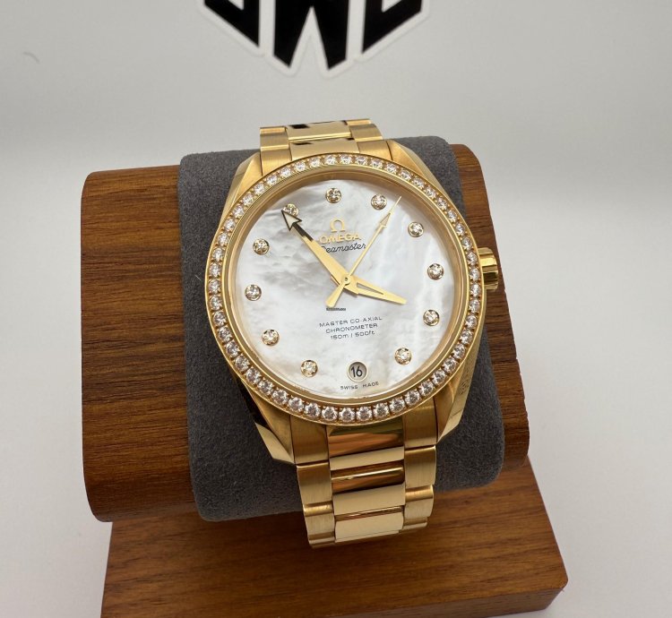 Omega Seamaster Aqua Terra 38 5mm Yellow Gold Mop Diamond 231 55 39 21 55 002