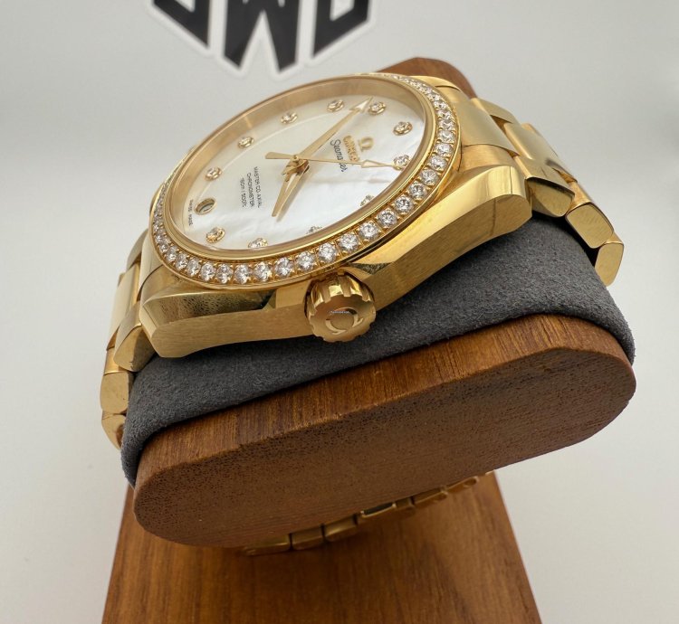 Omega Seamaster Aqua Terra 38 5mm Yellow Gold Mop Diamond 231 55 39 21 55 002