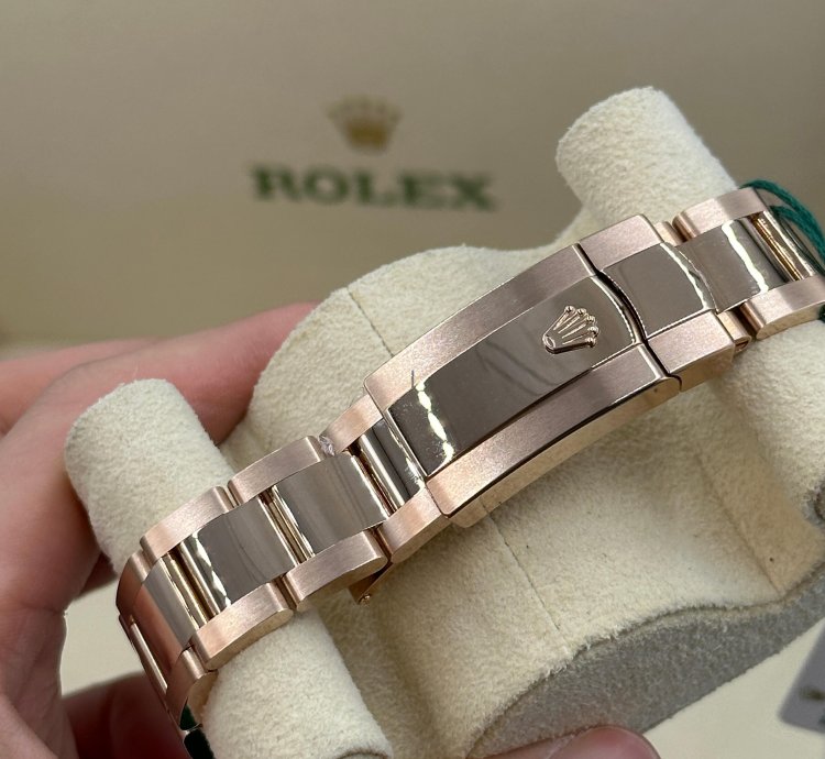Rolex Sky-dweller 326935 White Dial Everose Oyster 2021