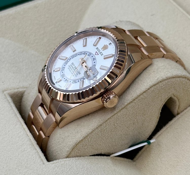 Rolex Sky-dweller 326935 White Dial Everose Oyster 2021