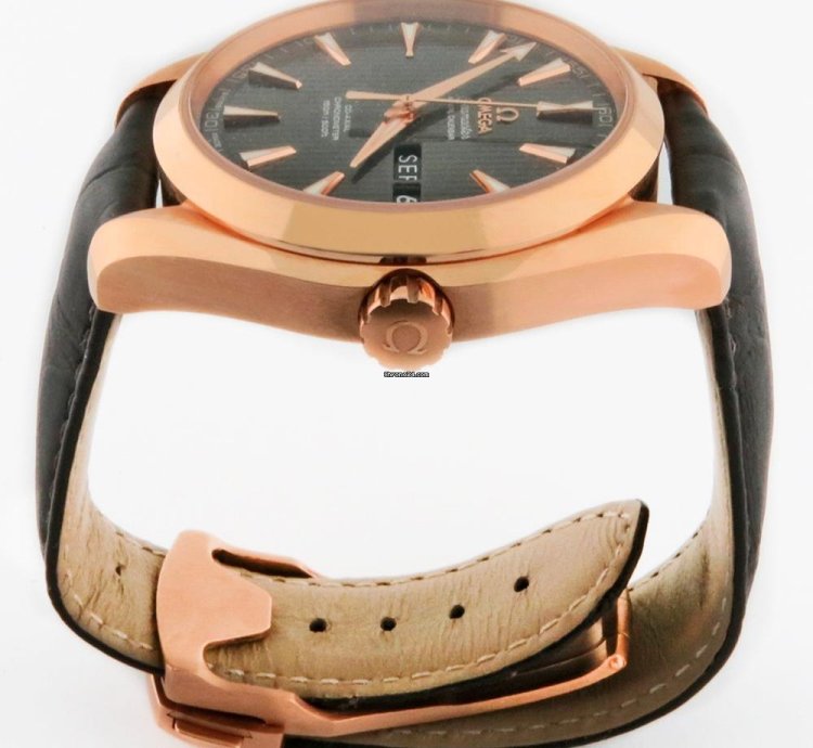 Omega Seamaster Aqua Terra Annual Calendar 18k Red Gold 231 53 43 22 06 003