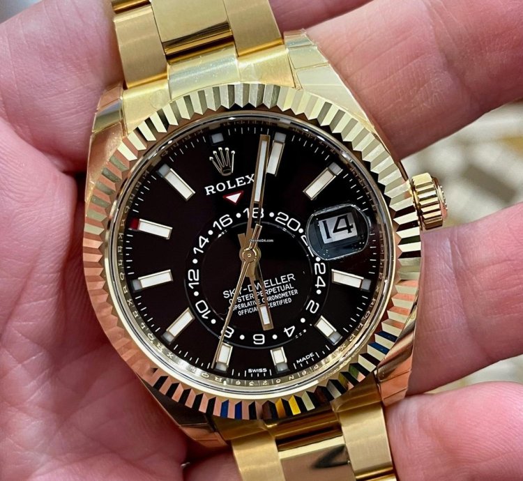 Rolex Sky-dweller 326938 - New 2022 - Mai Indossato