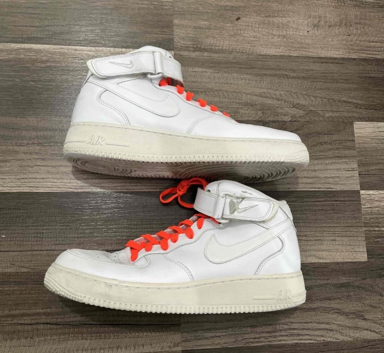 Air Force 1 Mid White Size 9