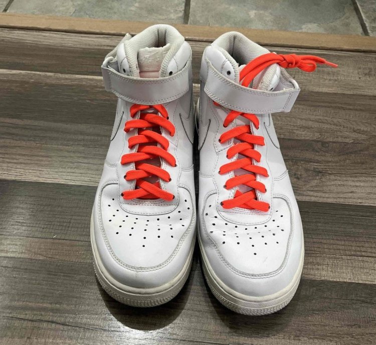 Air Force 1 Mid White Size 9