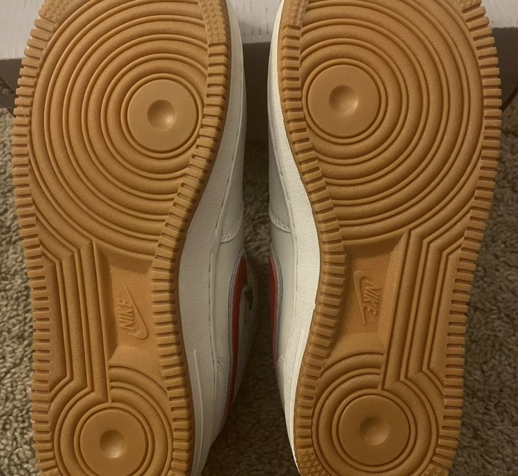 Air Force 1 Mid White Varsity Red Gum