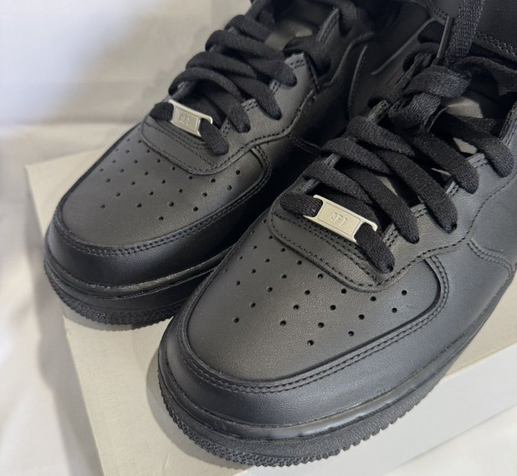 Air Force 1 Mids Size 9