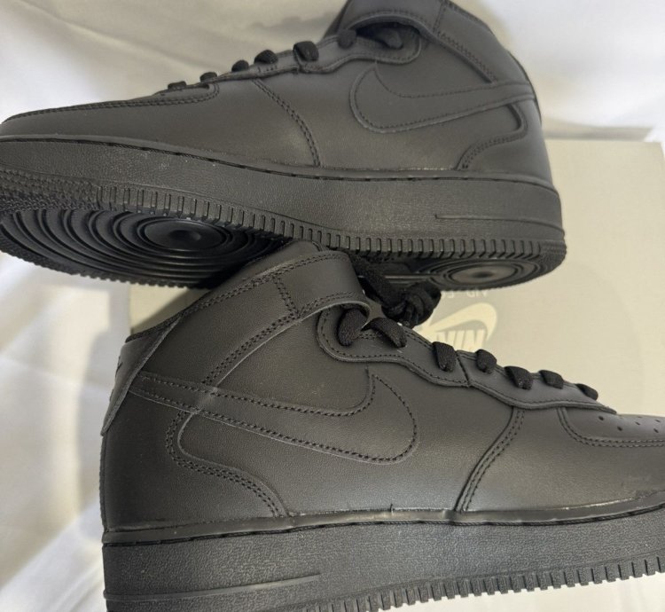 Air Force 1 Mids Size 9