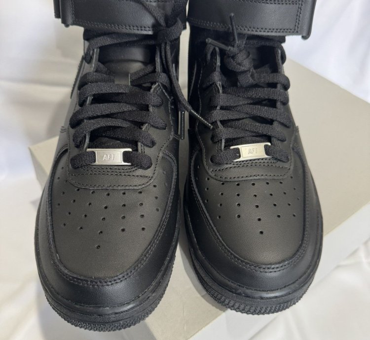 Air Force 1 Mids Size 9
