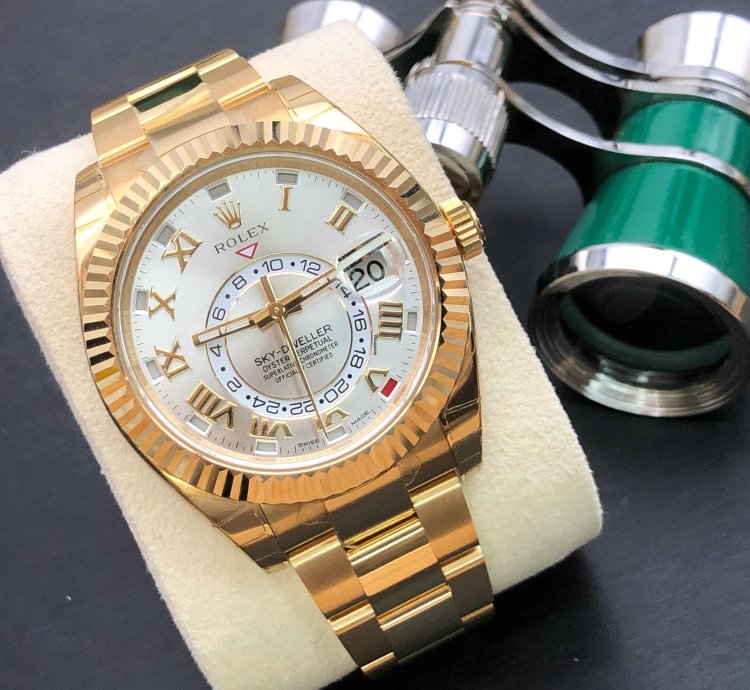 Rolex Sky-dweller 326938 Silver Roman Dial Yellow Gold 2021