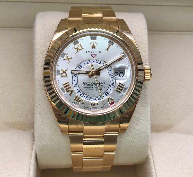 Rolex Sky-dweller 326938 Silver Roman Dial Yellow Gold 2021