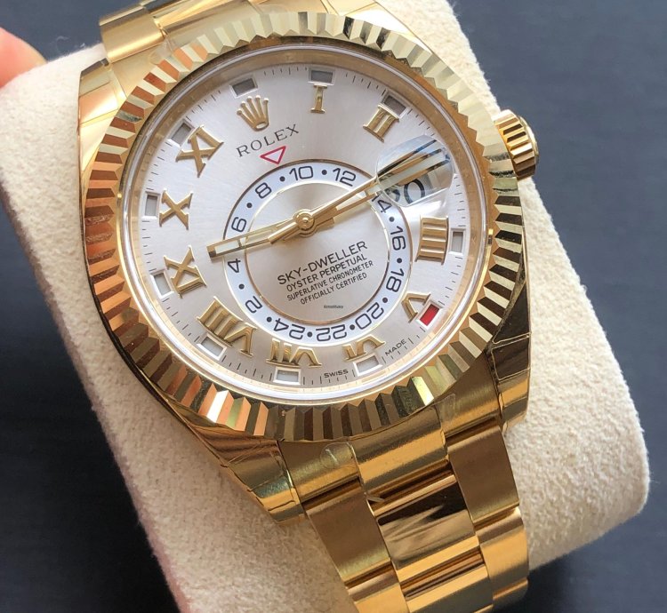 Rolex Sky-dweller 326938 Silver Roman Dial Yellow Gold 2021