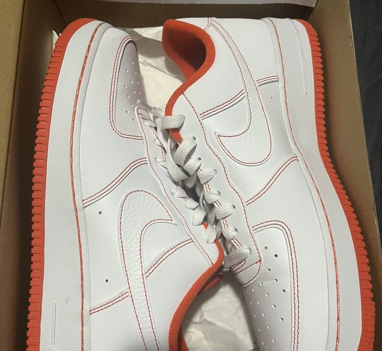 Air Force 1 O7 Lv8 Emb