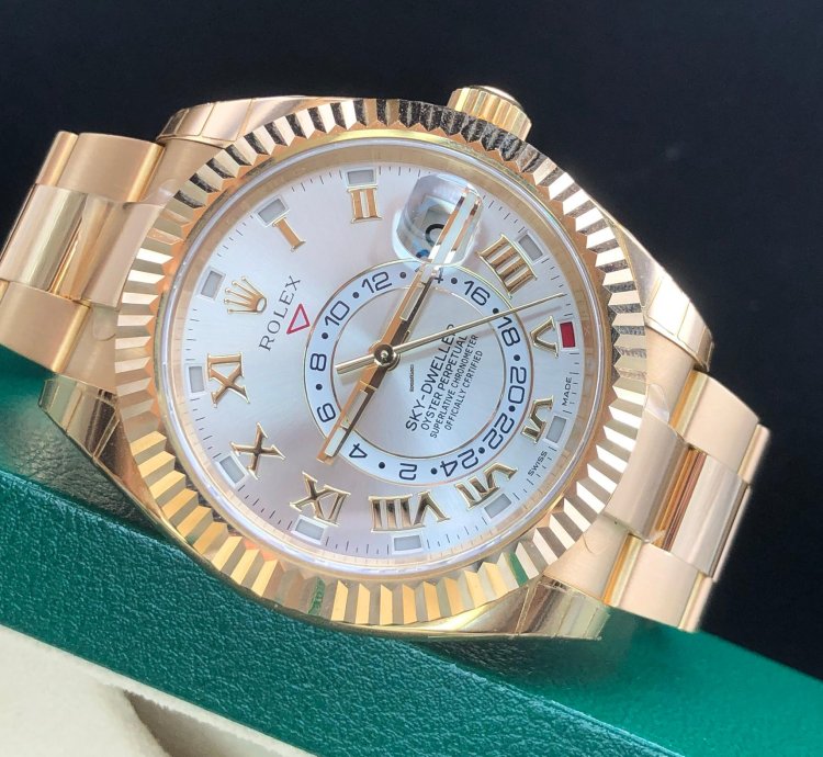 Rolex Sky-dweller 326938 Silver Roman Dial Yellow Gold 2021