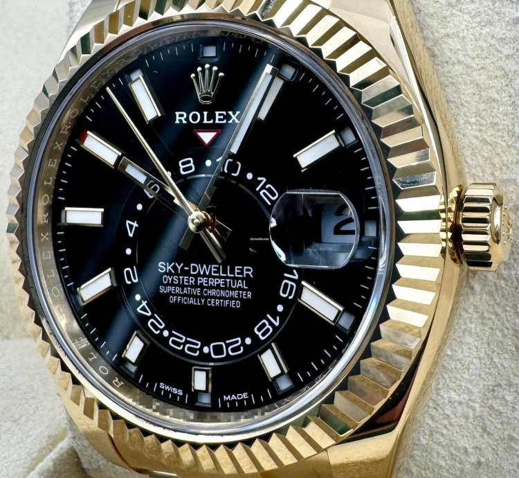 Rolex Sky-dweller 326938 Yellow Gold Black Dial Unworn 2023
