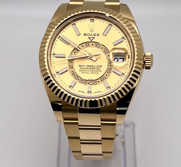 Rolex Sky-dweller 326938 Yellow Gold Champagne Dial