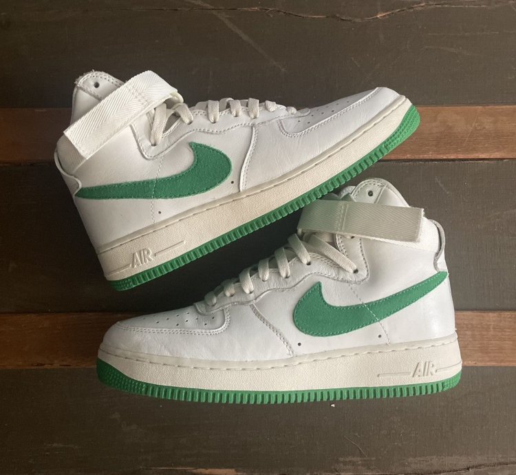 Air Force 1 Retro High Qs Lucky Green 2016 Size 8
