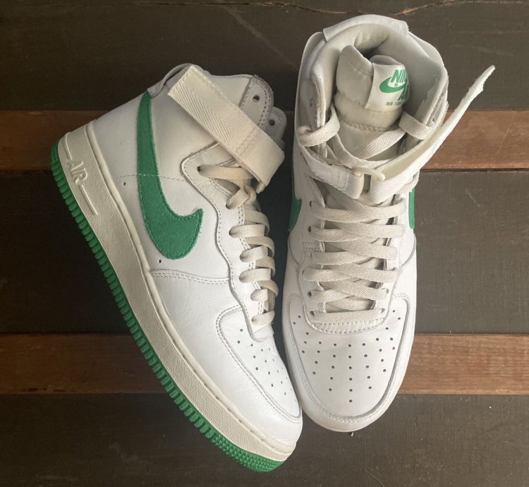 Air Force 1 Retro High Qs Lucky Green 2016 Size 8
