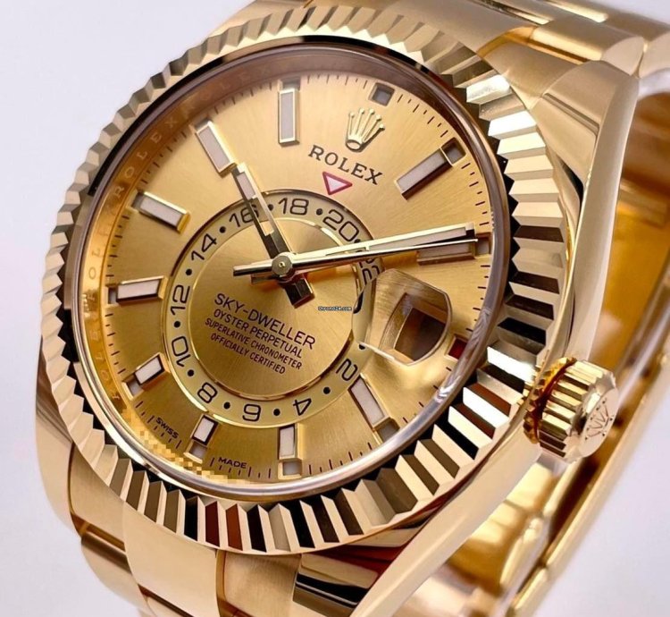 Rolex Sky-dweller 326938 Yellow Gold Champagne Dial Unworn 2023