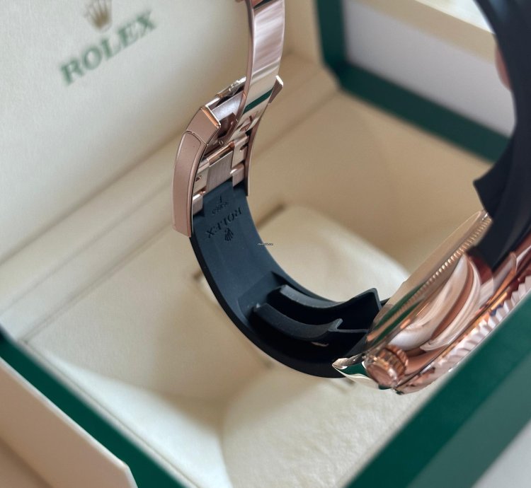 Rolex Sky-dweller 336235-0002